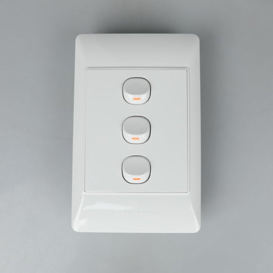 Redisson 4x2 3 Lever Light Switch White A103