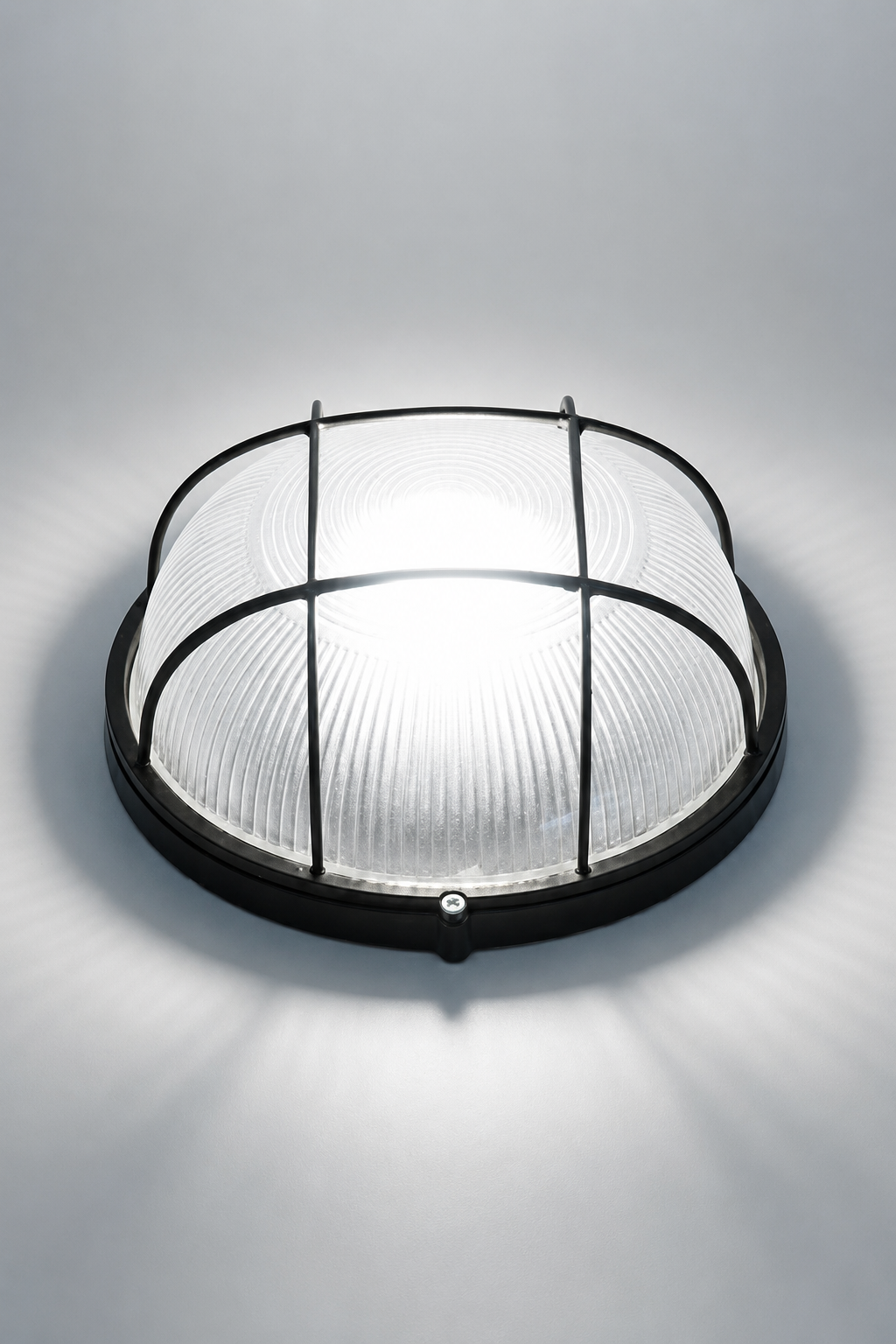 Round Bulkhead Outdoor Wall Light Fitting  B2002L